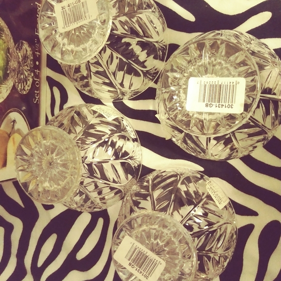 Fifth Avenue "Portico" Lead Crystal Foot Bowls - Picture 3 of 8